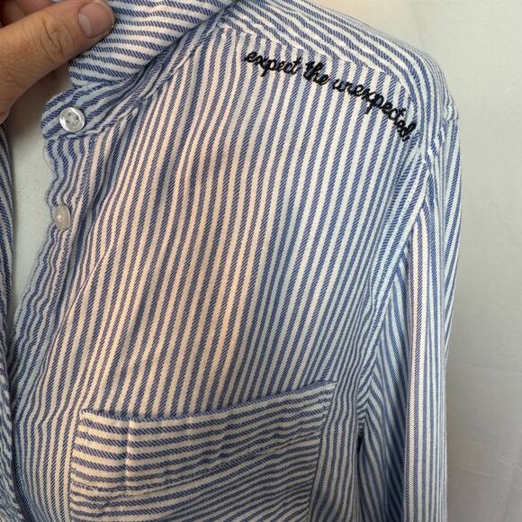 Arizona Jeans Co. Blue Striped Boyfriend Fit Button-Up – Medium - Picture 3 of 9